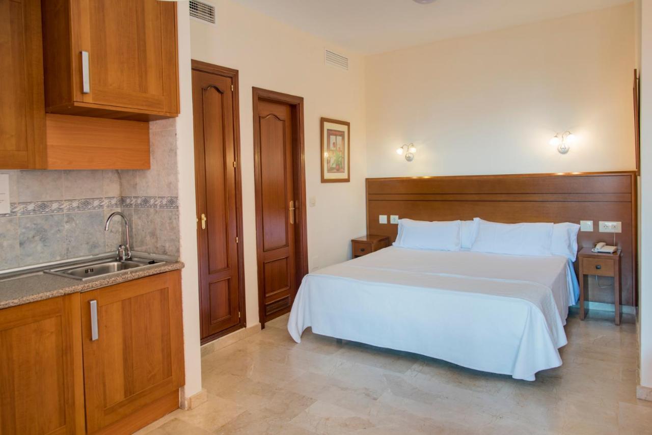 Apartamentos Don Juan Manilva Exterior photo